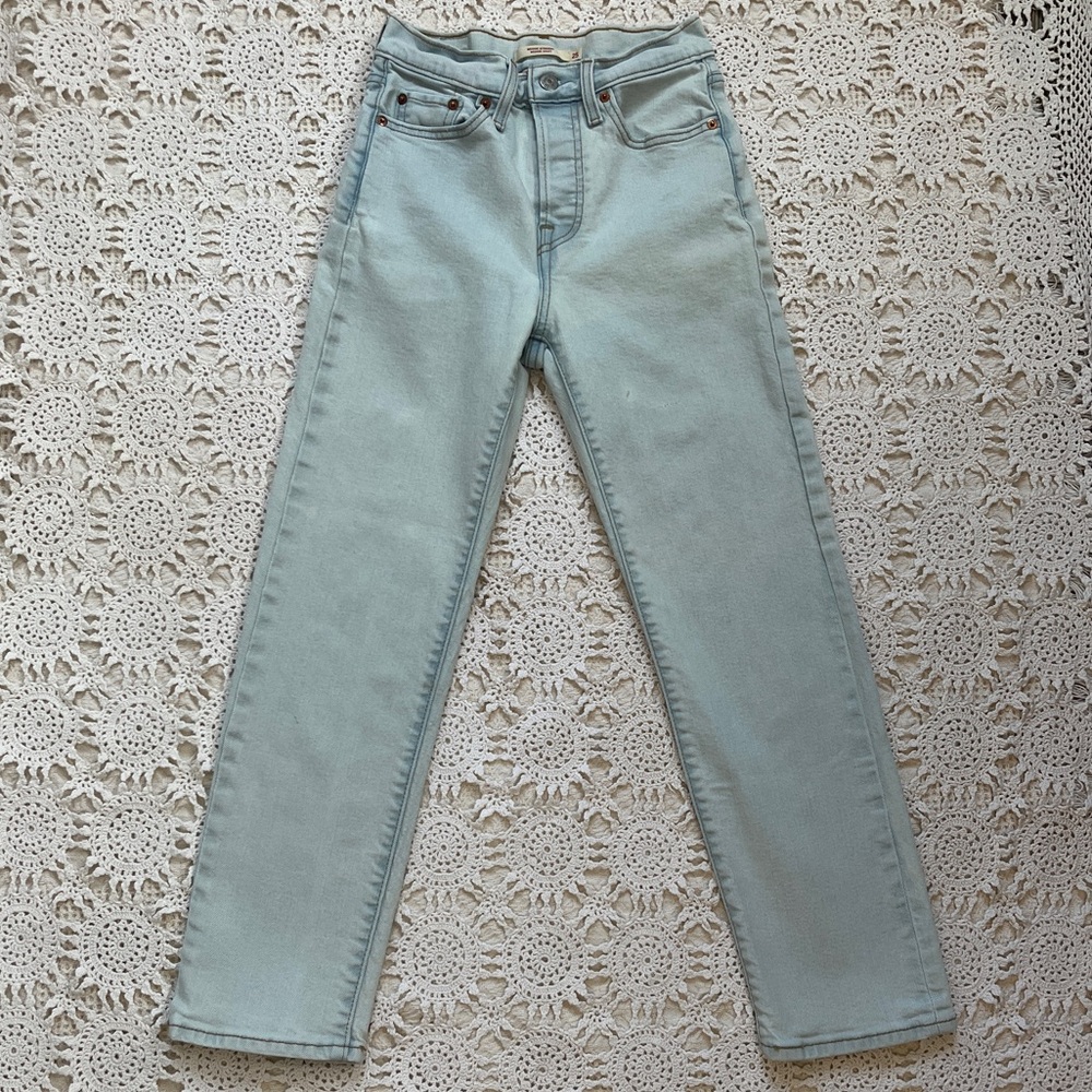 Levi's Wedgie Straight Ankle Jeans - Picture 6 of 9